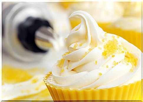 Delicious desserts: cupcakes