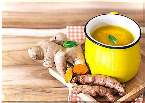 Drink with turmeric and ginger.