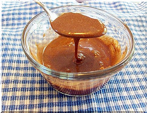 Tablespoon of cinnamon and honey