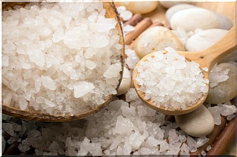 Kitchen salt has multiple uses that are unknown to us.