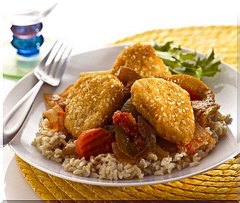 Vegetarian nuggets can be made with soy meat.