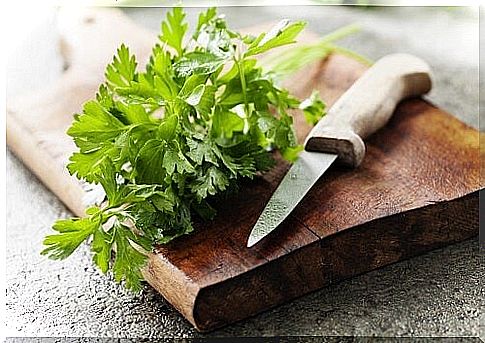 Parsley to remove skin blemishes