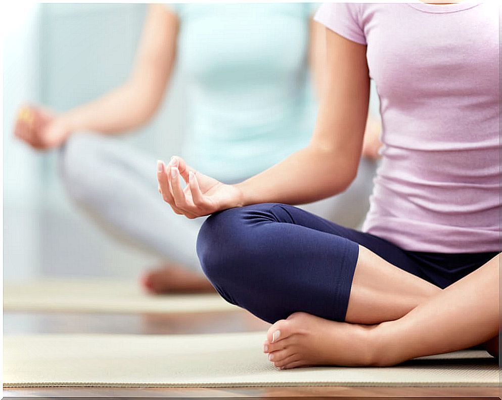 yoga to reduce stress and hyperthyroidism