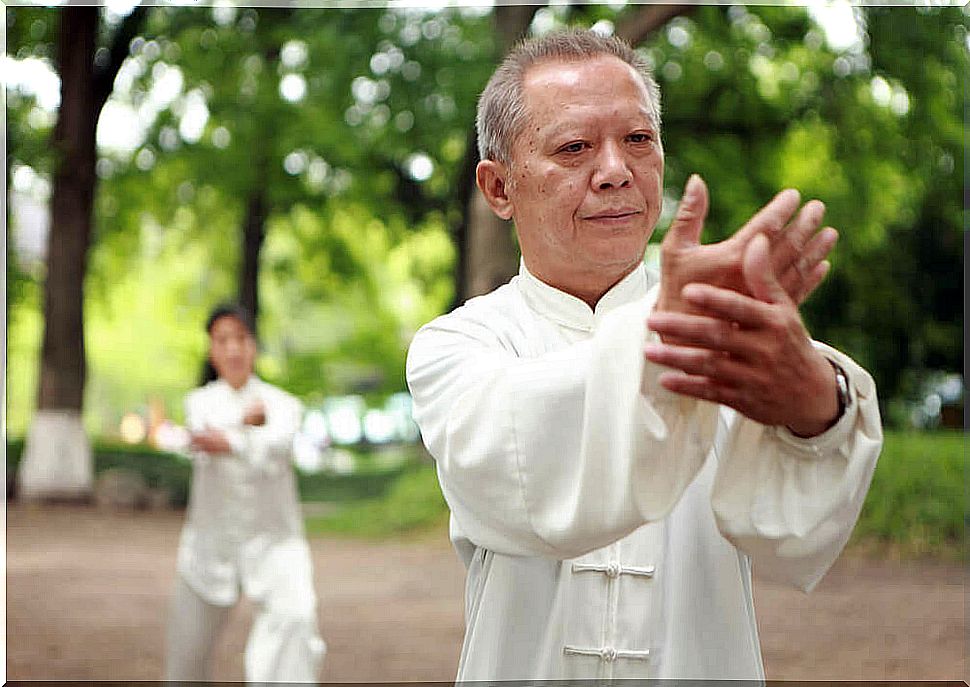 Man doing tai chi