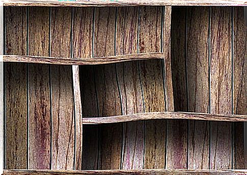 Wooden boxes can become a makeshift shelf